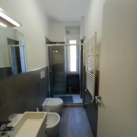 Appartement Hostmate - - Insubria *