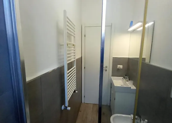 Hostmate - - Insubria Mediolan