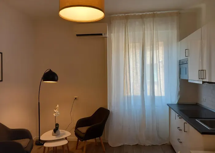 Hostmate - - Insubria * Mediolan